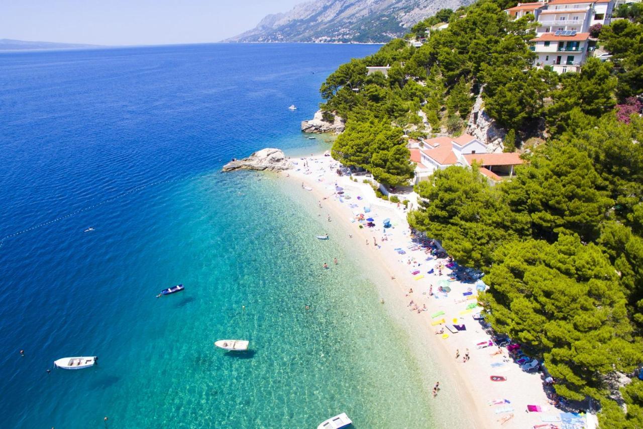 Apartments By The Sea Brela, Makarska - 11821 Eksteriør bilde