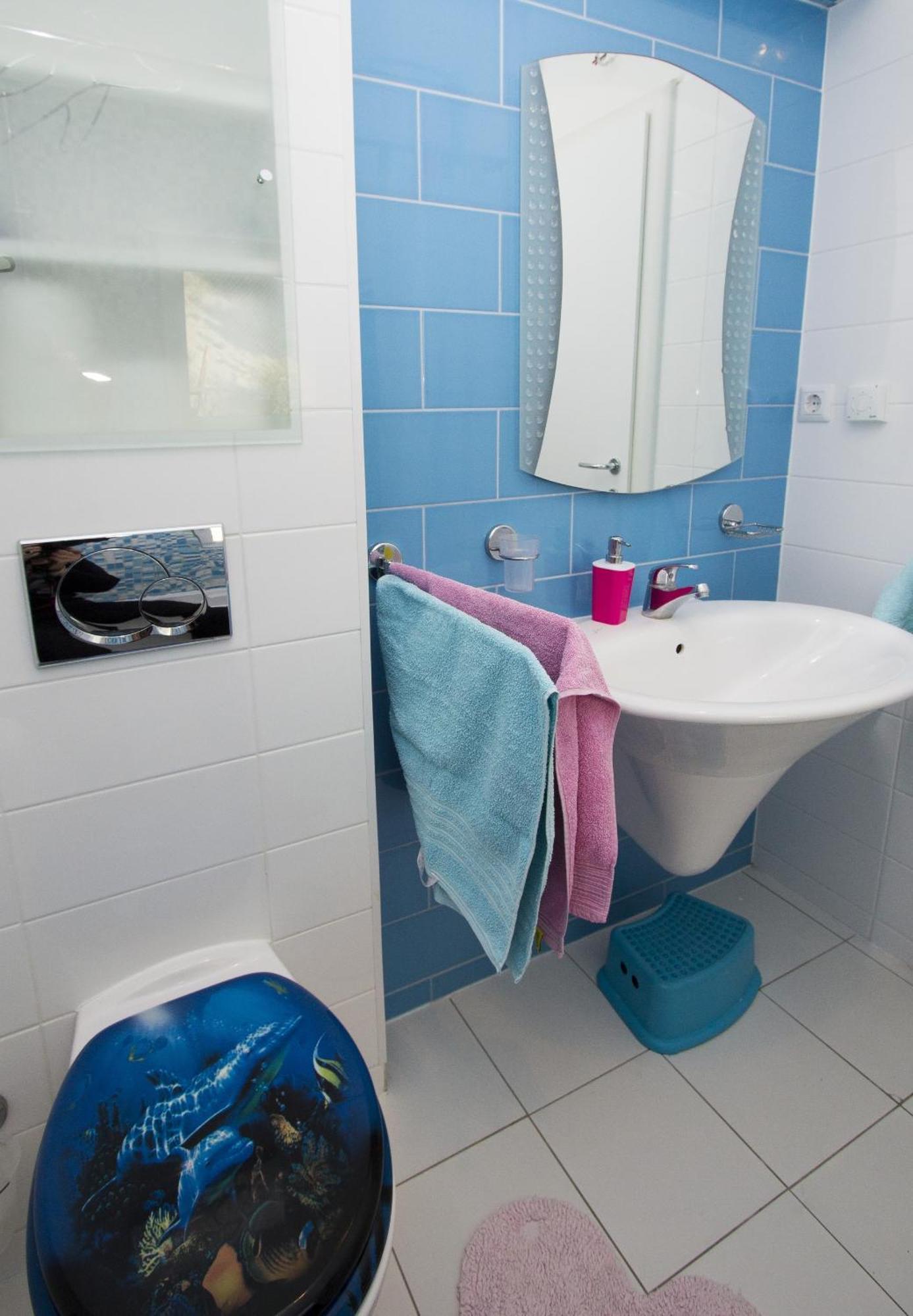 Apartments By The Sea Brela, Makarska - 11821 Rom bilde